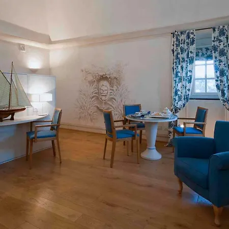 La Cervara Bed & Breakfast *
